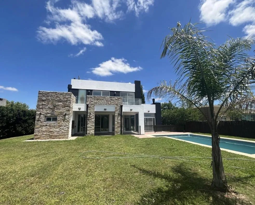 Casa en Esteban Echeverria